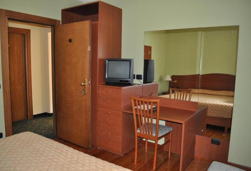 スタンダードシングルルーム, Premeno