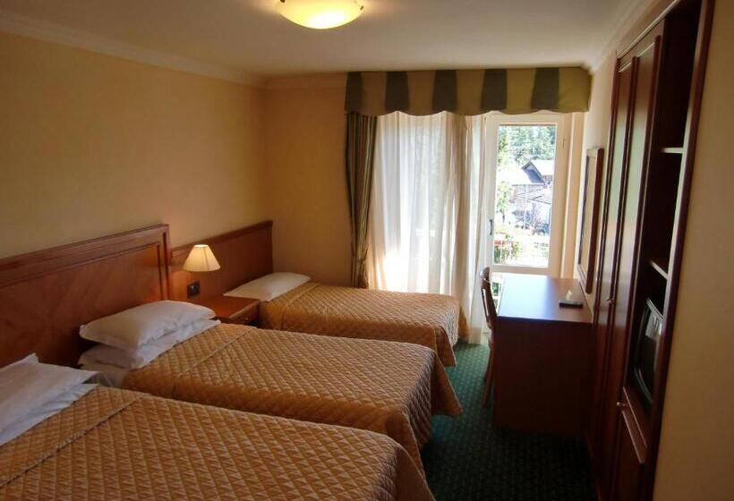 スタンダードトリプルルーム, Premeno