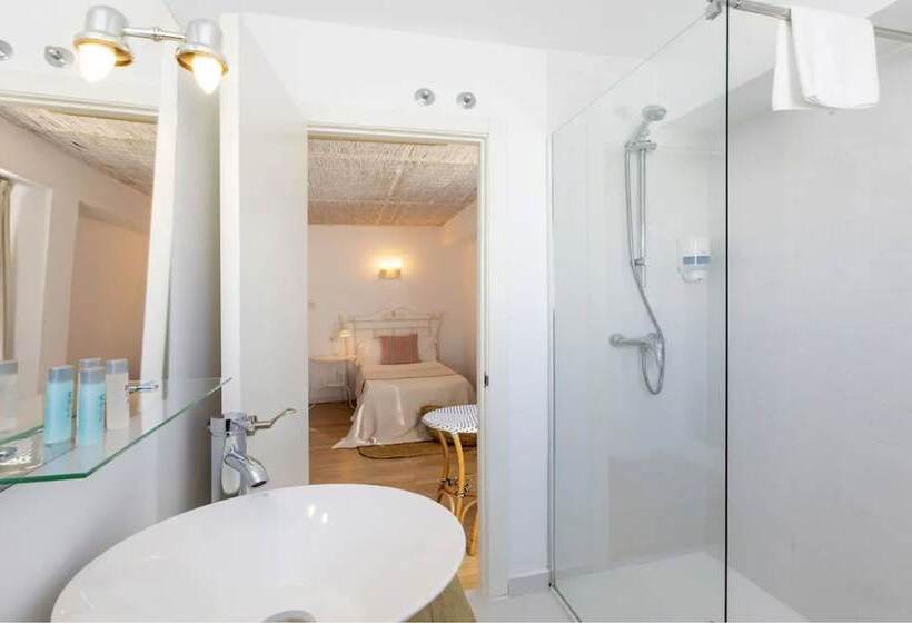 اتاق استاندارد یک نفره, Can Beia Hostal Boutique