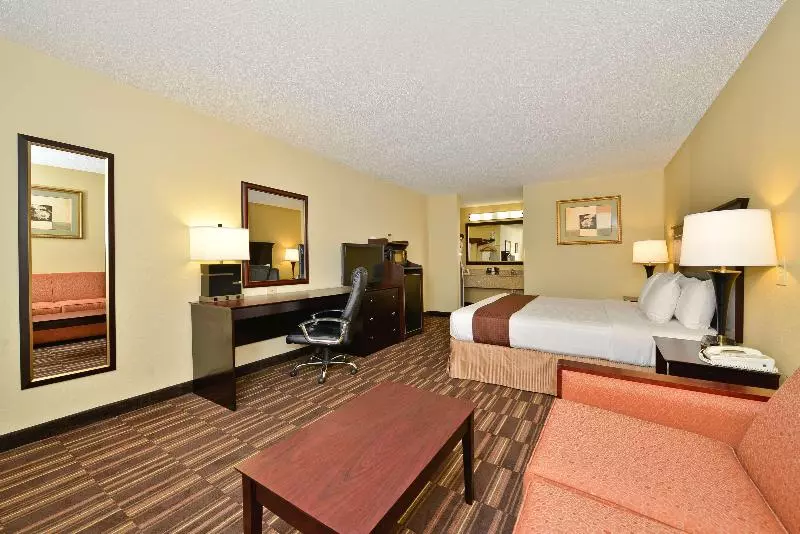 キングサイズベッドのスタンダードルーム, Best Western Greenville Inn