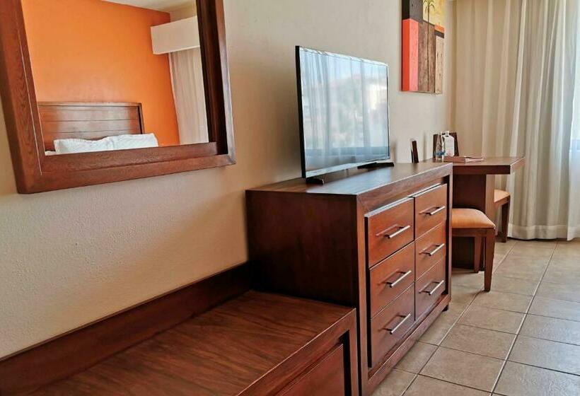 غرفة ديلوكس ذات إطلالة جانبية على البحر, Canto Del Sol Puerto Vallarta All Inclusive