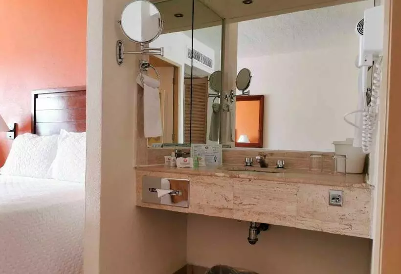 اتاق لوکس با چشمانداز دریا, Canto Del Sol Puerto Vallarta All Inclusive