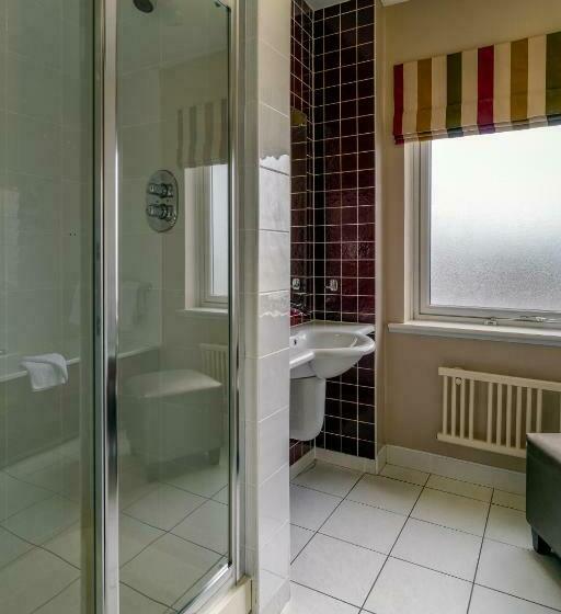 주니어 스위트, City