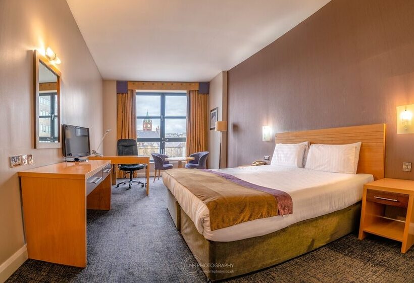 수피리어 룸, City