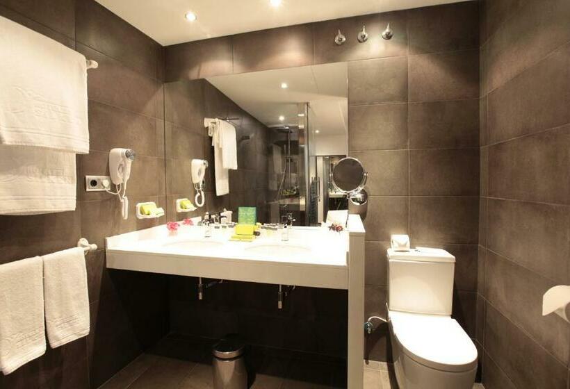 Люкс, Concordia Barcelona