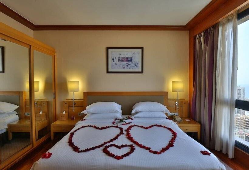 اتاق استاندارد با تخت دوبل, Crowne Plaza Hamra Beirut, An Ihg