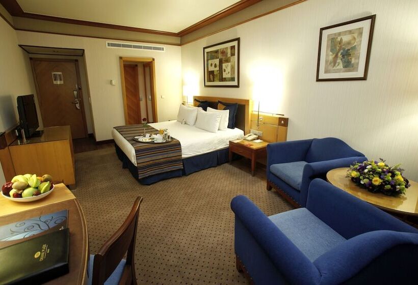 اتاق کلاب, Crowne Plaza Hamra Beirut, An Ihg