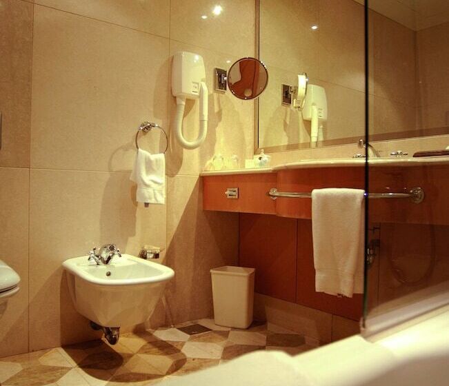 اتاق استاندارد, Crowne Plaza Hamra Beirut, An Ihg