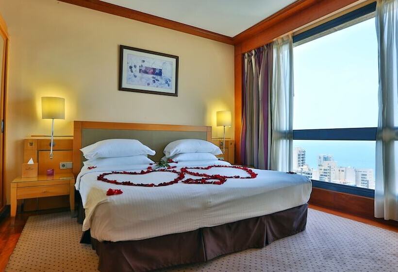 اتاق استاندارد با تخت دوبل, Crowne Plaza Hamra Beirut, An Ihg