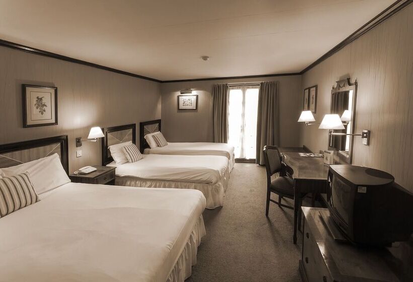 Семейный Номер, Europa Gatwick Hotel & Spa