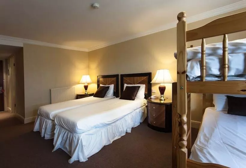 ファミリールーム, Europa Gatwick Hotel & Spa