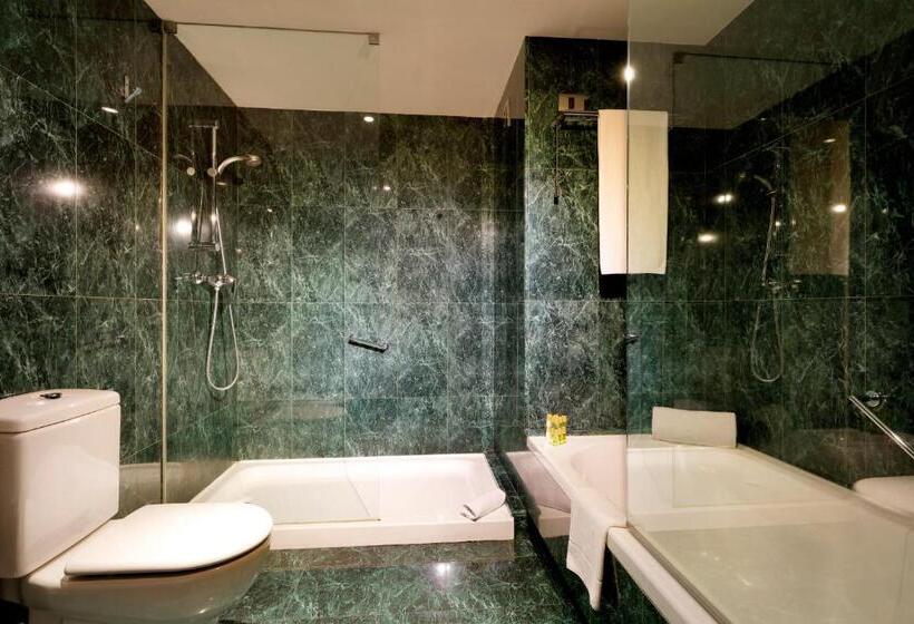 Junior Süit, Eurostars Lisboa Parque