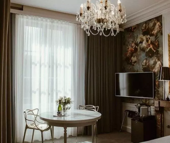اتاق پرستیژ, Hôtel La Monnaie Arty & Spa