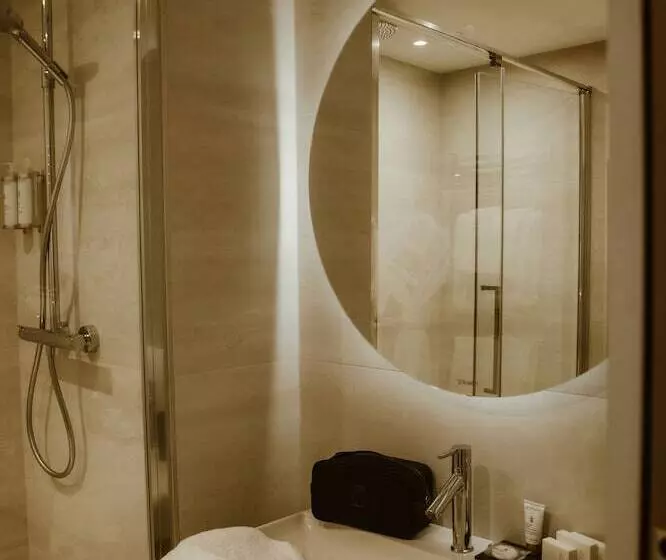 اتاق استاندارد, Hôtel La Monnaie Arty & Spa