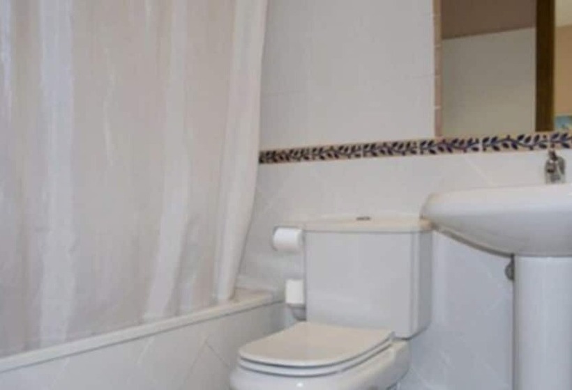 اتاق استاندارد چهار تخته, Casa Museo De La Mezquita