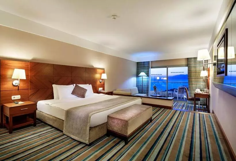 اتاق سوپریور با چشم‌انداز دریا, Pine Bay Holiday Resort