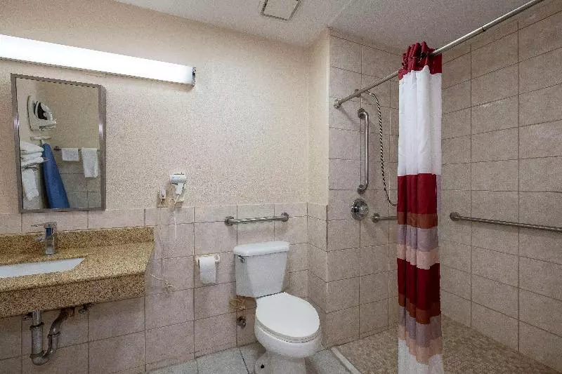 キングサイズベッドのスーペリアルーム, Red Roof Inn Muscle Shoals