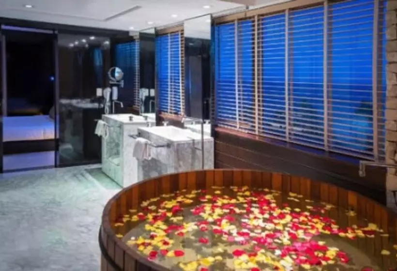 سوییت, Ritz Lagoa Da Anta Hotel & Spa