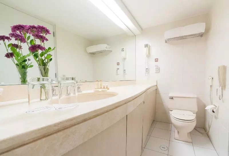 اتاق استاندارد یک نفره, Roosevelt Hotel & Suites