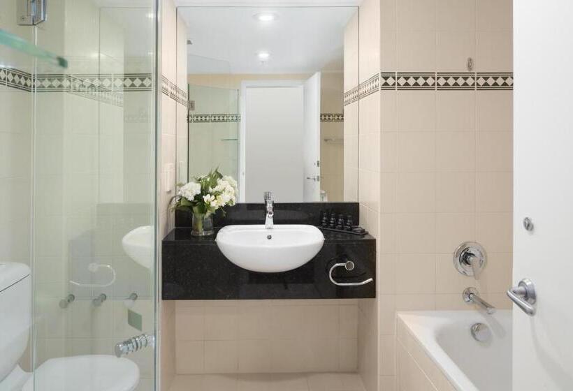 Номер Deluxe Кровать Кинг, Rydges World Square