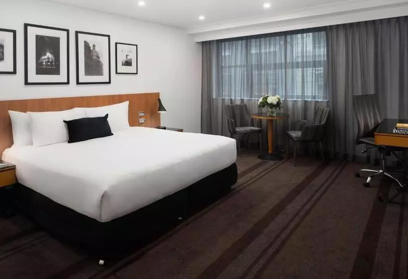 キングサイズベッドのデラックスルーム, Rydges World Square