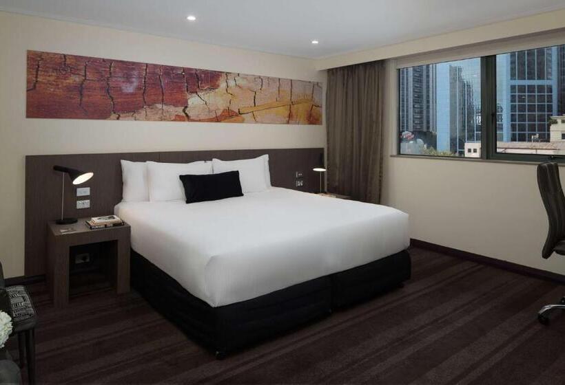 Семейный Номер, Rydges World Square
