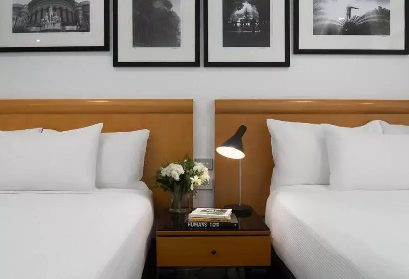 デラックスルーム, Rydges World Square