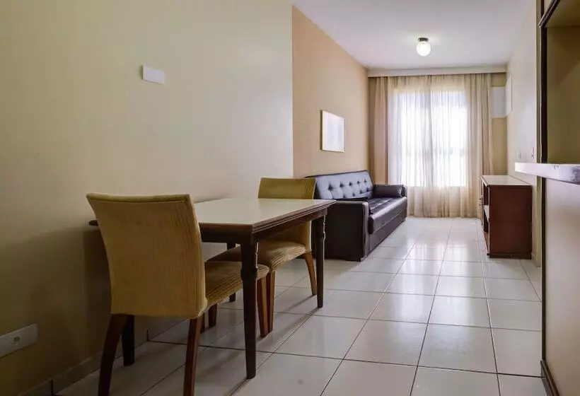 デラックスルーム, Slaviero Londrina Flat