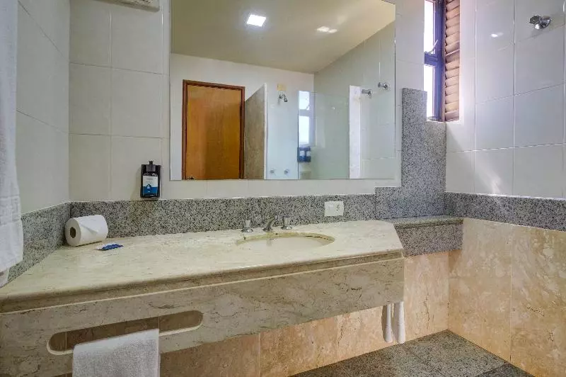 デラックスルーム, Slaviero Londrina Flat