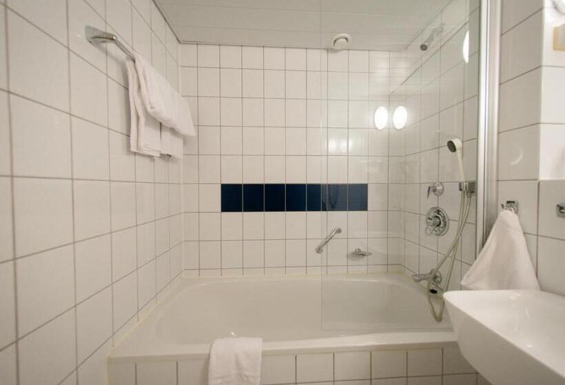 חדר דלוקס נוף לים, Ullensvang