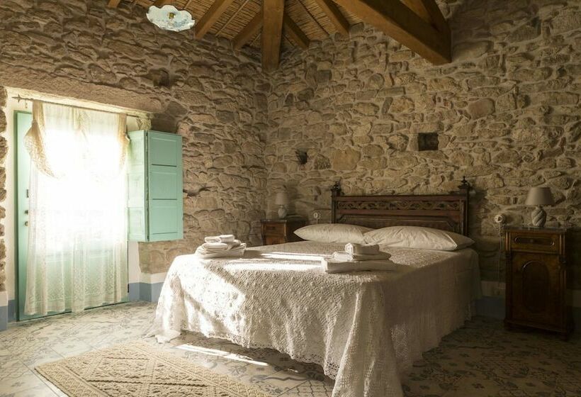 חדר סטנדרט, Cortis Antigas