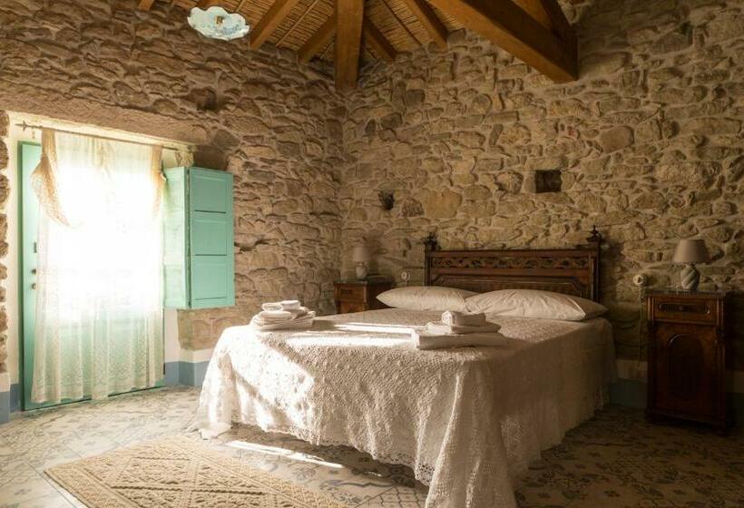 חדר סטנדרט, Cortis Antigas