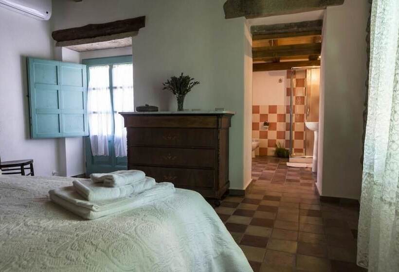 חדר סטנדרט, Cortis Antigas