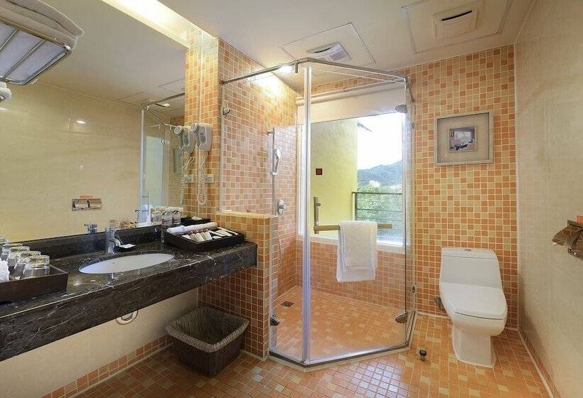 اتاق خانوادگی با چشمانداز کوه, Chateau Beach Resort Kenting