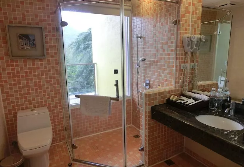 マウンテンビューファミリールーム, Chateau Beach Resort Kenting