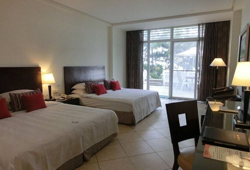 اتاق خانوادگی با چشم‌انداز دریا, Chateau Beach Resort Kenting