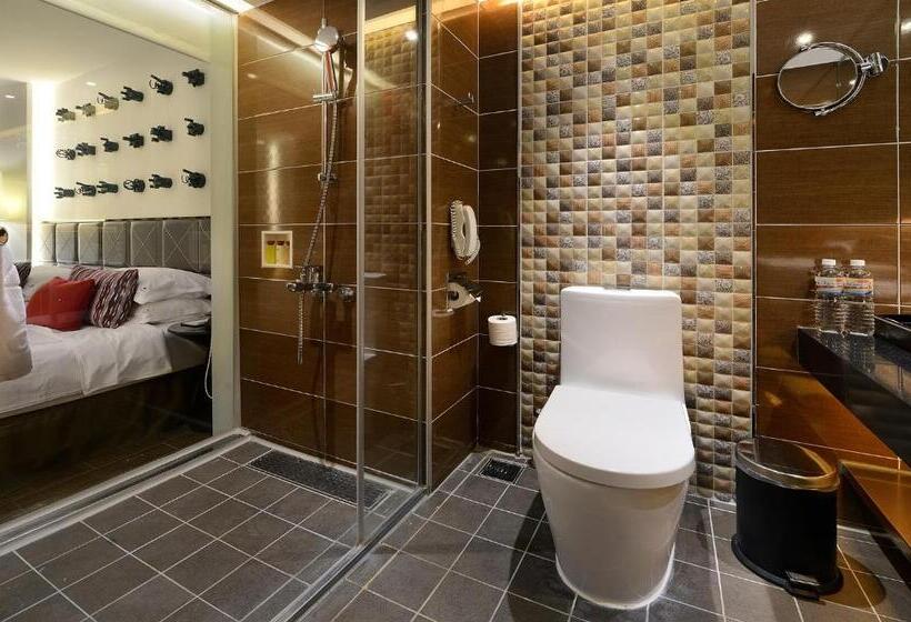 اتاق استاندارد با چشم‌انداز کوهستان, Chateau Beach Resort Kenting