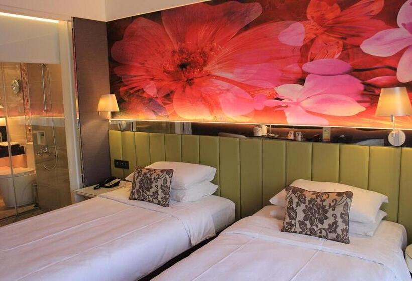 اتاق استاندارد با چشمانداز کوهستان, Chateau Beach Resort Kenting