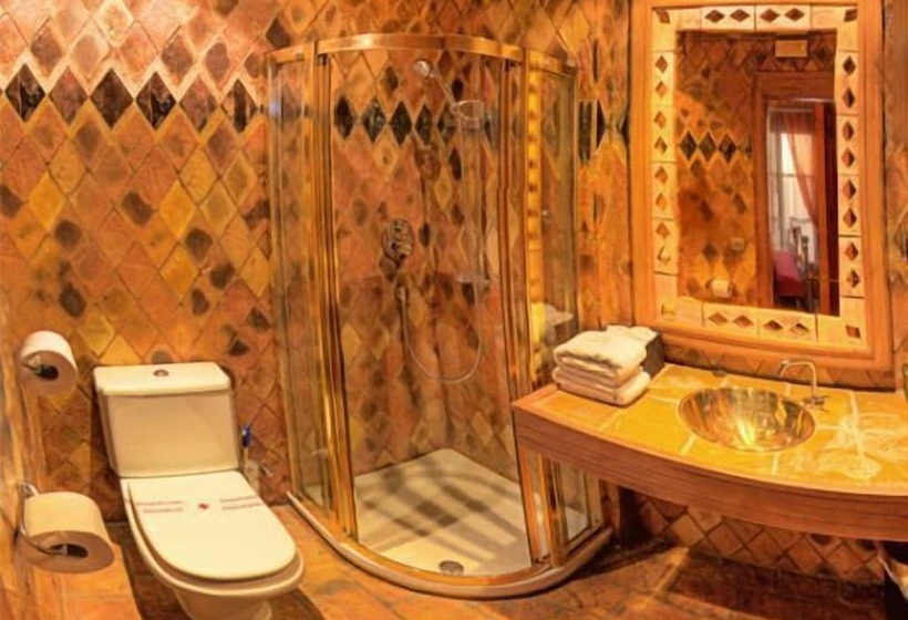 Полулюкс, Boutique Bodegas De Arnes   Adults Only