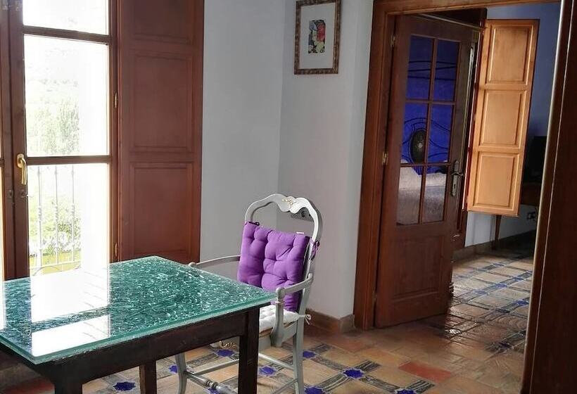 סוויטת ג'וניור, Boutique Bodegas De Arnes   Adults Only