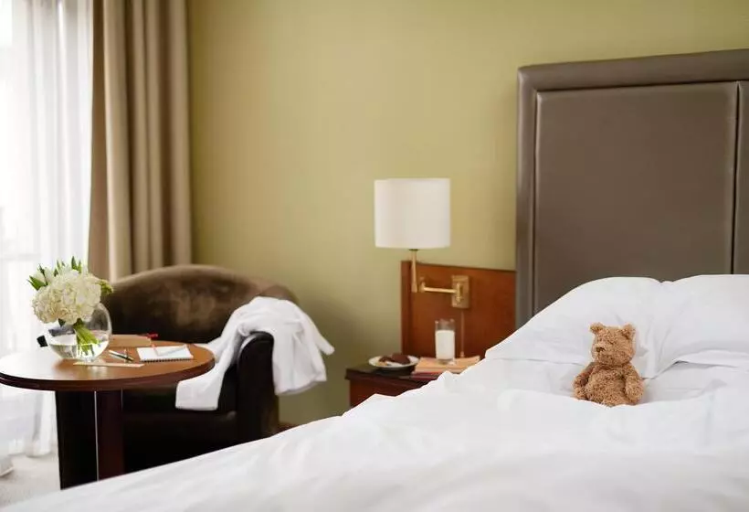 اتاق لوکس با تخت بزرگ, Corinthia Hotel St Petersburg