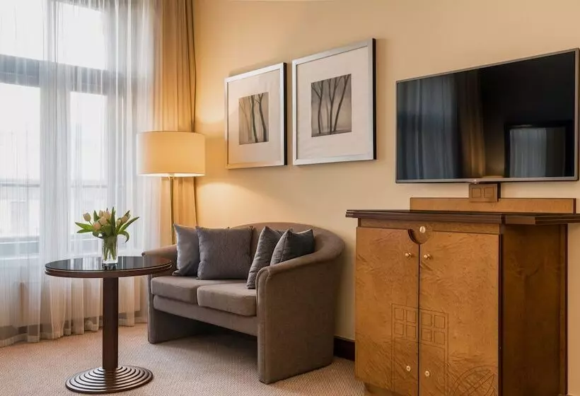 اتاق لوکس با تخت بزرگ, Corinthia Hotel St Petersburg