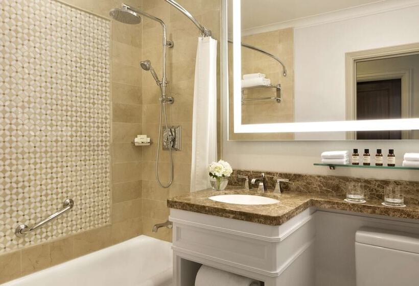 带大床的标准间, Fairmont Hotel Vancouver