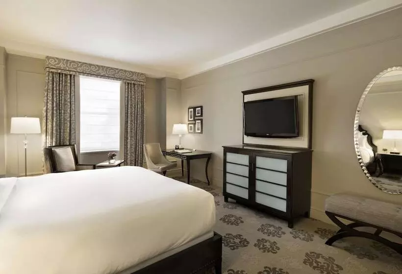 Deluxe-huone, Fairmont Hotel Vancouver