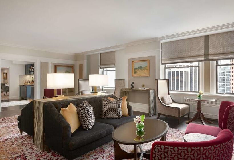 带大床的套房, Fairmont Hotel Vancouver