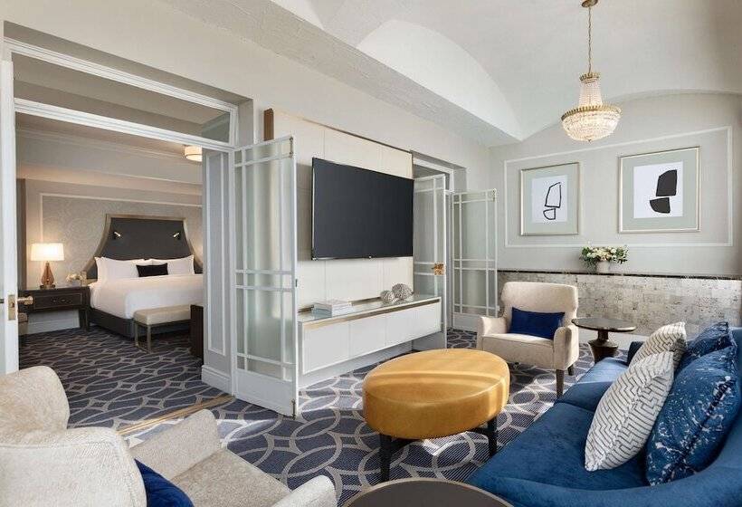 带大床的套房, Fairmont Hotel Vancouver