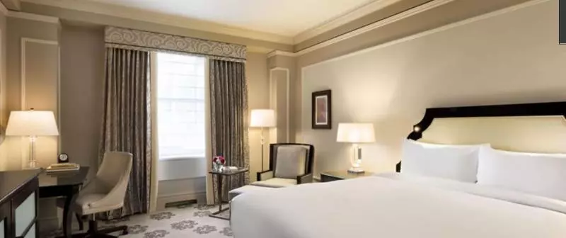 Deluxe-huone, Fairmont Hotel Vancouver