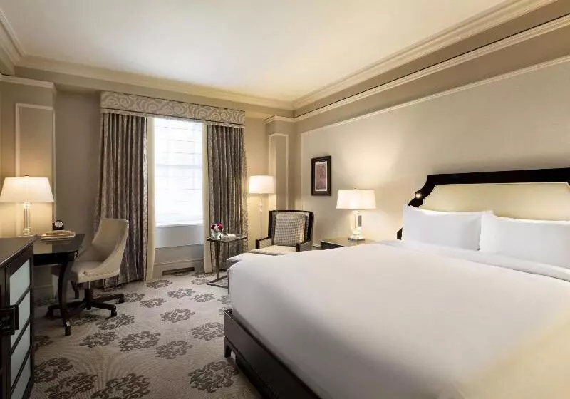 Standard-huone King-vuode, Fairmont Hotel Vancouver