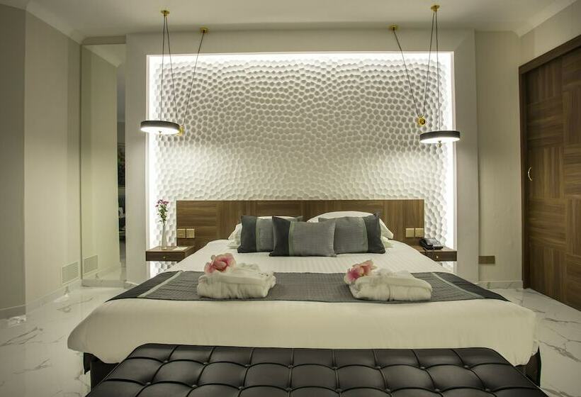 이그제큐티브 주니어 스위트, The Grandresort   Limited Edition By Leonardo Hotels