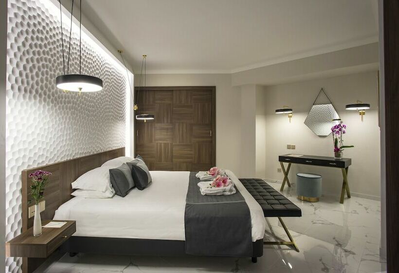 סוויטת ג'וניור אקזקיוטיב, The Grandresort   Limited Edition By Leonardo Hotels